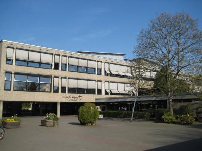 Max-Ernst-Gymnasium